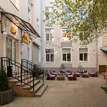 Stories Hub Hotel apartamentowy Lwów