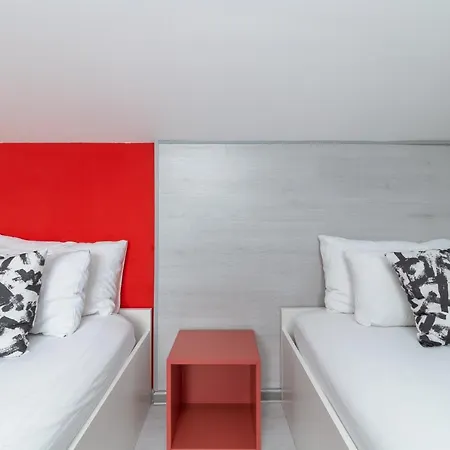 Stories Hub Aparthotel Lvov