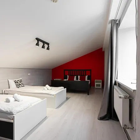 Stories Hub Aparthotel 3*