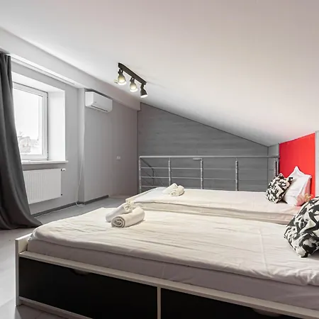 Stories Hub Aparthotel