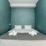 Stories Hub Aparthotel