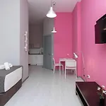 Stories Hub Апарт-готель