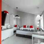 Aparthotel Stories Hub 4*