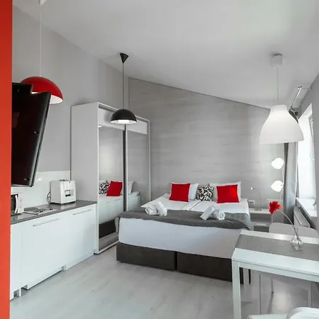 Apartmanhotel Stories Hub 4*