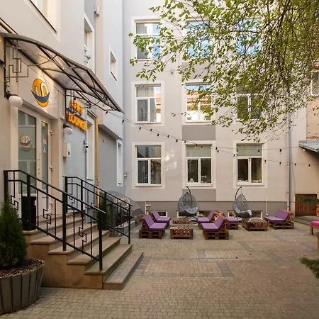 Stories Hub Aparthotel Lvov