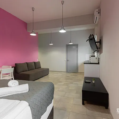 Aparthotel Stories Hub 3*