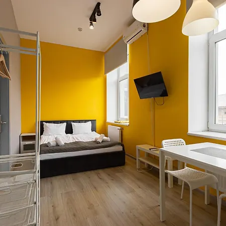 Aparthotel Stories Hub 3*